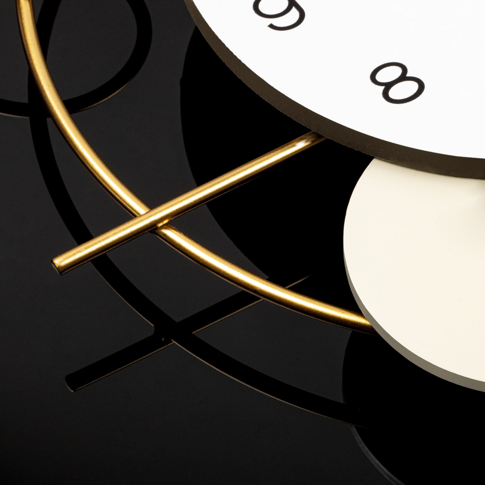 Modern Abstract Minimalist Metal Decorative Wall Clock