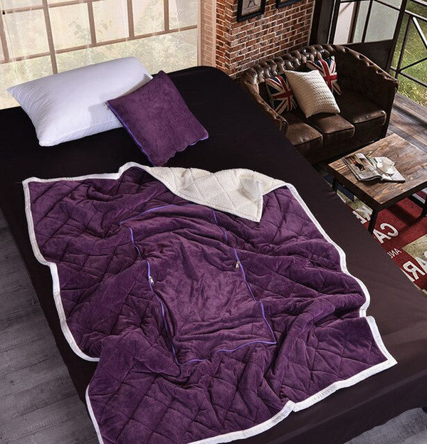 2-in-1 Flannel Cushion Blanket Foldable Patchwork Quilt