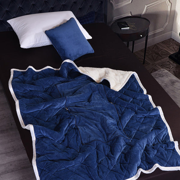 2-in-1 Flannel Cushion Blanket Foldable Patchwork Quilt