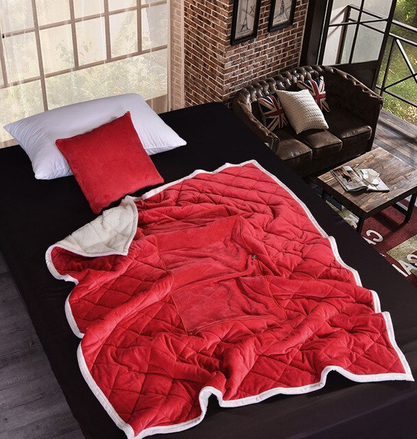 2-in-1 Flannel Cushion Blanket Foldable Patchwork Quilt