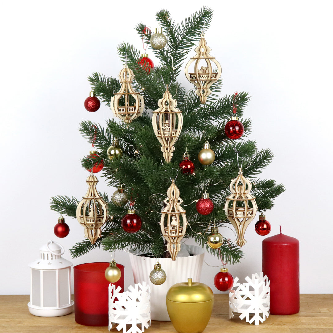 Happy Holidays Christmas Baubles Festive Tree Ornament Set